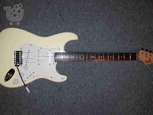 PoulaTo: Fender Squire BULLET STRAT , λευκή